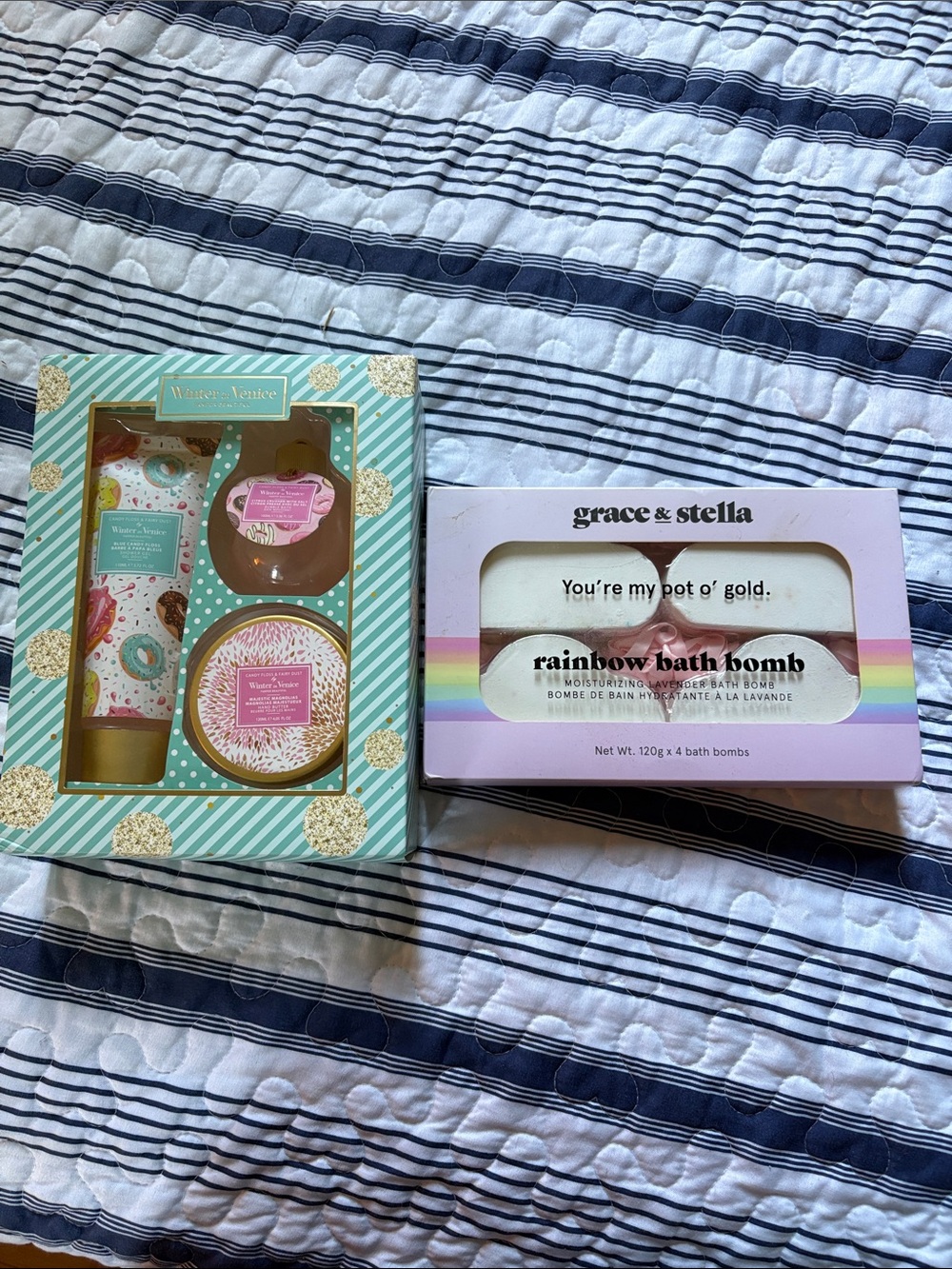 grace & stella Pastel Rainbow Bath Bomb Gift Set - White, Pink, Mint